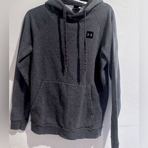 men’s size small slate gray under armor hoodie. like new
